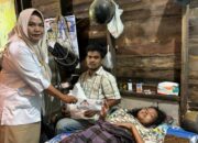 Derita Kanker Rahim, Andre Rosiade Bantu Istri Pedagang Sate di Mata Air Padang