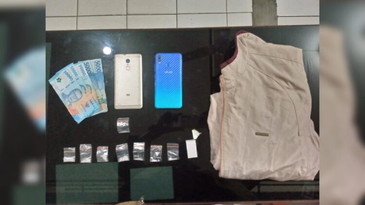 Ini barang bukti yang diamankan polisi usai menangkap penjual sabu di Payakumbuh. (Foto; Dok. Polres Payakumbuh)