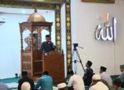 Tausiah Perdana di Masjid Agung Nurul Iman, Hendri Septa Minta Warga Manfaatkan Ramadan dengan Baik