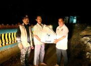 Andre Rosiade: Gerindra Bagikan Ribuan Nasi Kotak Sahur untuk Korban Banjir Pessel selama Sepekan