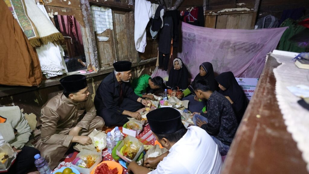 Program singgah sahur Gubernur Mahyeldi. (dok. istimewa)