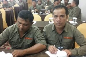 Aktivis Kebencanaan yang juga merupakan Ketua Komite Peduli Bencana (KPB) Kota Padang, Zulkifli (kanan). (Foto: Dok. Pribadi)