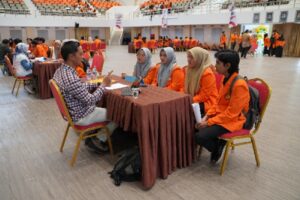 Politeknik Negeri Padang kembali membuka Program Mahasiswa Wirausaha (PMW) tahun 2024. Pada tahun ini mengusung tema 'Generasi Z Sukses Sebelum Usia 30 Tahun di Era 5.0'. (Foto: Dok. PNP)