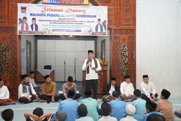 Wali Kota Padang, Hendri Septa mengeklaim bahwa Pesantren Ramadan 1445 Hijriah berjalan lancar dan sukses. (Foto: Dok. Prokopim)