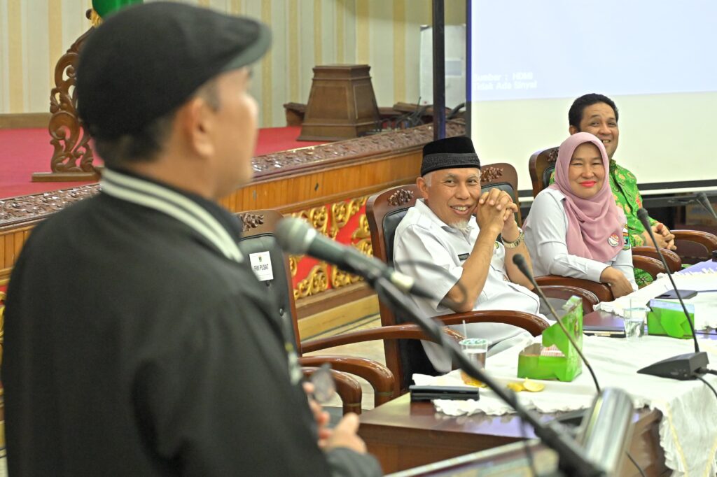 Gubernur Sumatera Barat (Sumbar), Mahyeldi mengatakan, profesi wartawan merupakan salah satu tonggak penjaga kehidupan berdemokrasi di Indonesia. (Foto: Dok. Adpim)