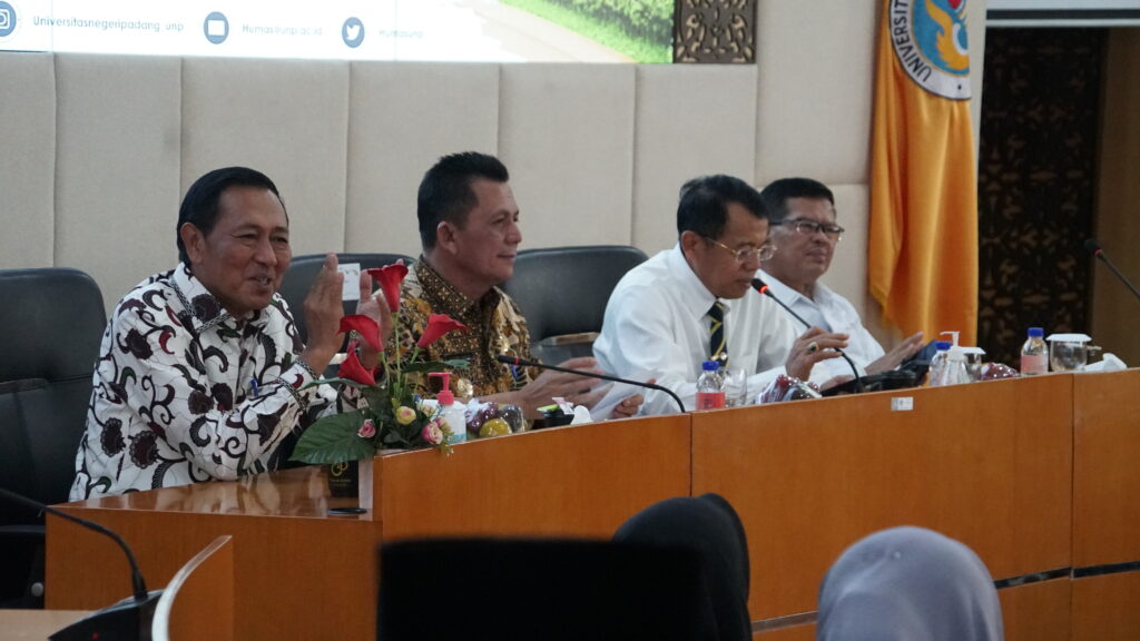 Pemerintah Provinsi (Pemprov) Kepulauan Riau (Kepri) menjajaki kerjasama bidang pendidikan dengan Universitas Negeri Padang (UNP). (Foto: Dok. UNP)