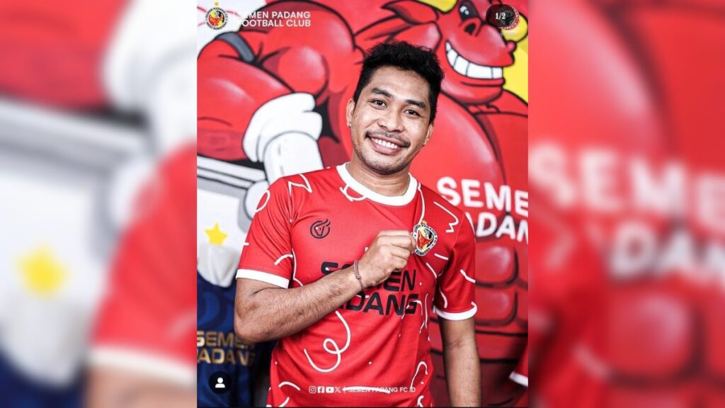 Dodi Alex Van Dijn resmi berseragam Semen Padang FC. (dok. IG Semen Padang FC)