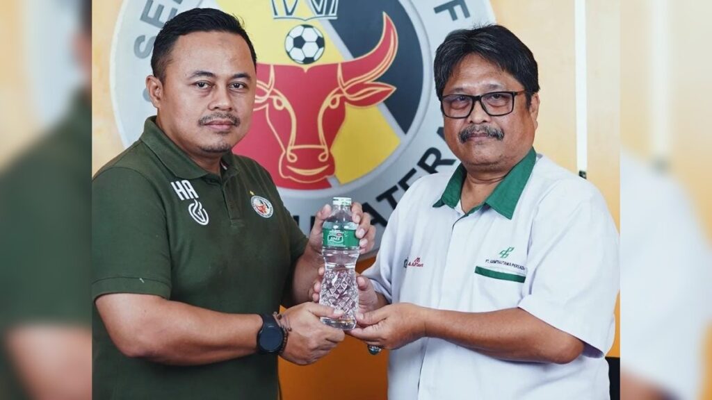 Semen Padang FC lanjutkan kerjasama dengan SMS. (dok. MO Semen Padang FC)