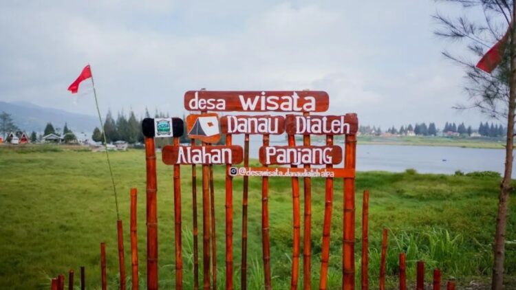 Desa Wisata Alahan Panjang, Kecamatan Lembah Gumanti, Kabupaten Solok, Sumbar, menyuguhkan pemandangan alam yang memukau. ANTARA/HO-Diskominfo Solok