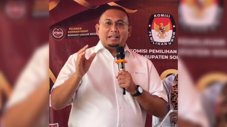 Andre Rosiade dampingi JFP-Chandra saat melakukan pendaftaran untuk Pilkada Kabupaten Solok 2024. (dok. istimewa)