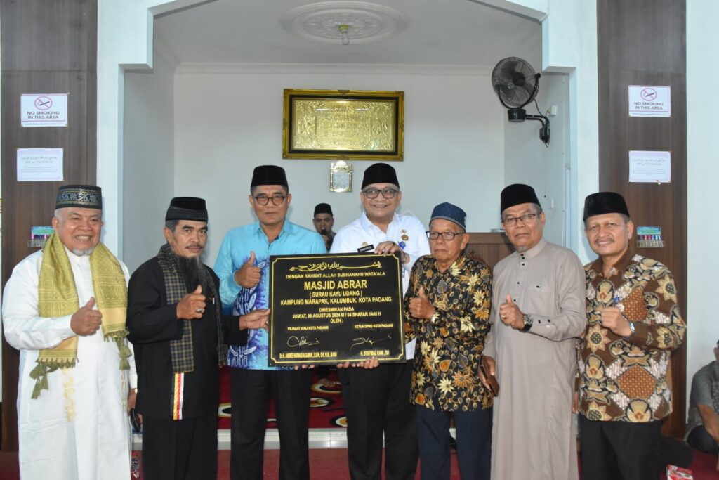 Perubahan status dan peresmian Surau Kayu Udang menjadi Masjid Abrar, Jumat (9/8/2024) siang. (Foto: Dok. Prokopim)