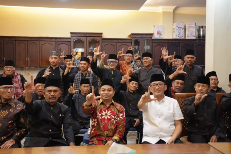 Kurikulum Muatan Lokal di sekolah di Kota Padang yang digagas Hendri Septa diminta dilanjutkan. (Foto: Dok. Istimewa)