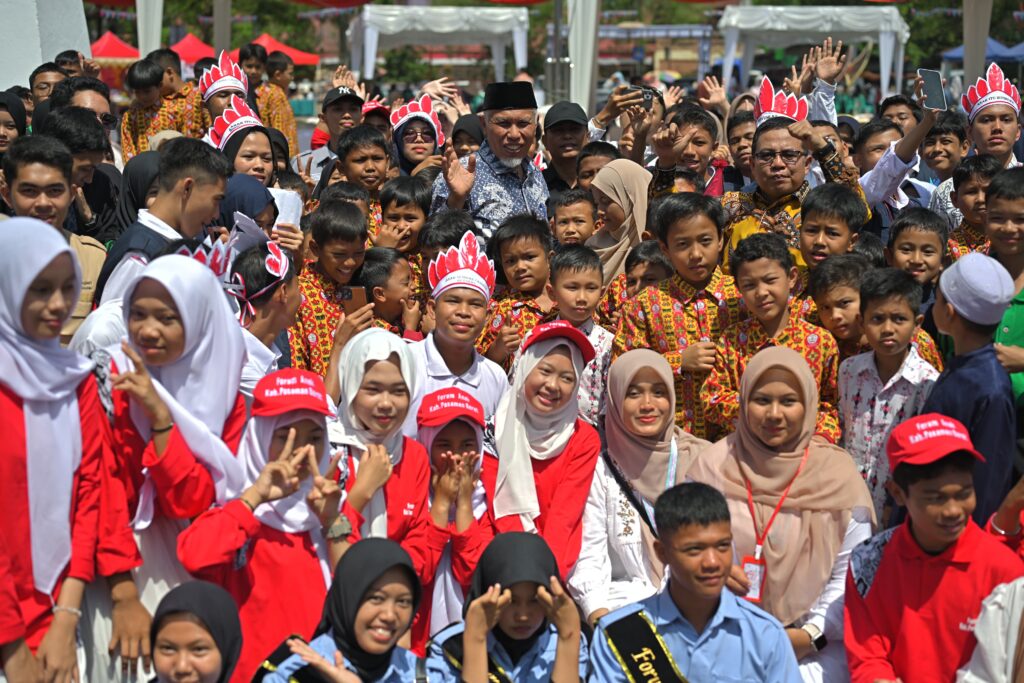 Peringatan Hari Anak Nasional (HAN) ke-40 tahun 2024 di Kabupaten Tanah Datar, Sumatera Barat (Sumbar) pada Kamis (29/8/2024) siang. (Foto: Dok. Adpim)