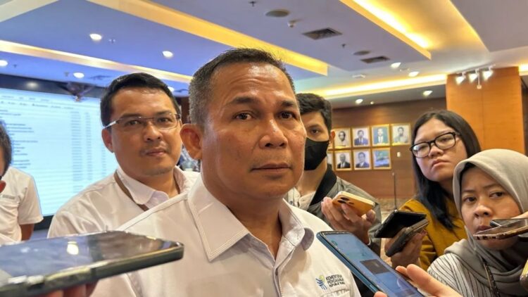 Direktur Jenderal Perdagangan Dalam Negeri (Dirjen PDN) Kementerian Perdagangan Moga Simatupang usai menghadiri jumpa pers penerbitan Permendag Nomor 18 Tahun 2024 di Jakarta, Senin (19/8/2024). (ANTARA/Maria Cicilia Galuh)