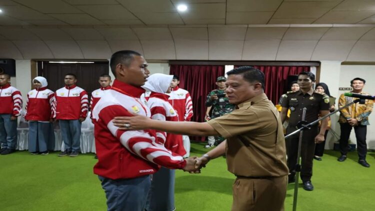 Puluhan pelajar di Kota Pariaman mengikuti pelatihan pusdiklat Paskibraka HUT RI ke-79. (Foto: Dok. Istimewa)