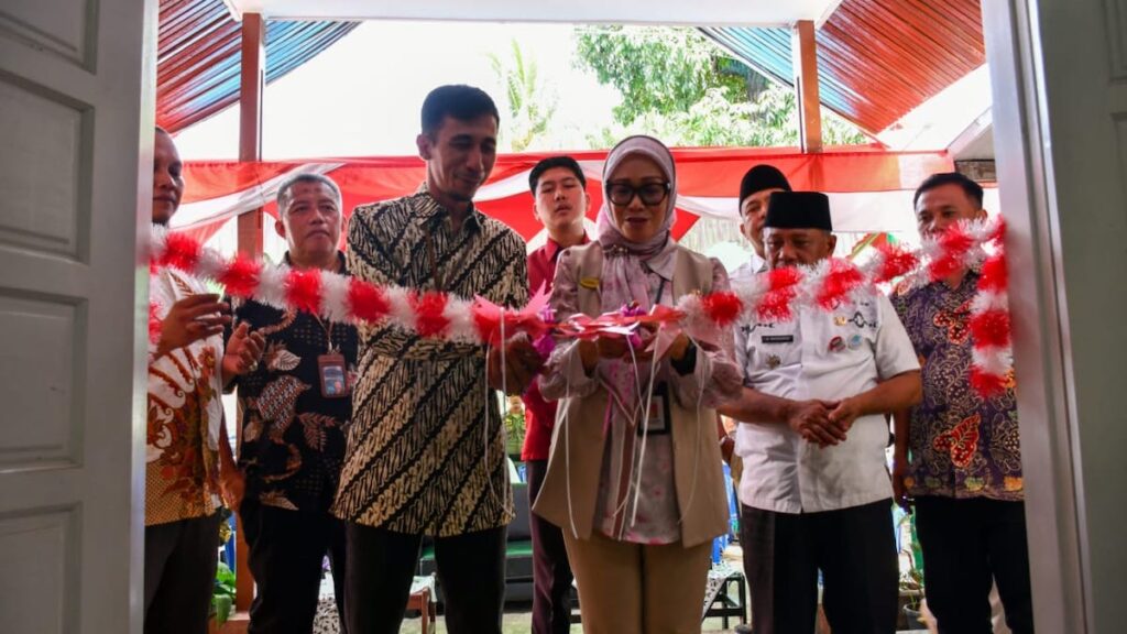 Peresmian Kantor Lurah Indarung yang dibangun pakai Semen Padang. (dok. Humas)