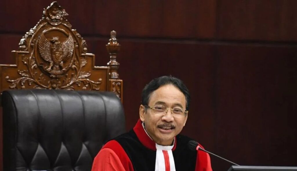 Arsip foto - Ketua Mahkamah Konstitusi (MK) Suhartoyo memimpin jalannya sidang perkara nomor 116/PUU-XXI/2023 mengenai uji materiil Undang-Undang Nomor 7 Tahun 2017 tentang Pemilihan Umum di Gedung MK, Jakarta, Kamis (29/2/2024) lalu. (Foto: Dok. ANTARA FOTO/Aditya Pradana Putra/Spt//pri)