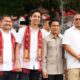 Dari kiri: Cawako-Cawawako Sawahlunto, RIyanda-Jeffry didampingi TA Anggota DPR RI, Yogi Ramon Setiawan dan Anggota DPR RI periode 2024-2029, H Andre Rosiade saat mendaftar ke KPU setempat beberapa waktu lalu. (Foto: Dok. Tim AR)