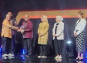 Gubernur Mahyeldi Raih Penghargaan Merdeka Award 2024 Berkat Kategori Kemandirian Pangan