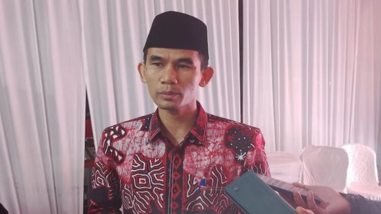 Ketua KPU Bukittinggi, Satria Putra. KPU meloloskan syarat tes kesehatan empat pasang bakal calon Wali Kota dan Wakil Wali Kota Bukittinggi setelah melalui pemeriksaan di RS M. Djamil Padang (Antara/Al Fatah)