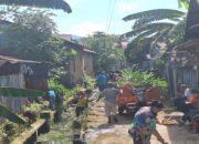 Antisipasi Banjir, RW 04 Kampung Baru Berok Gotong Royong Bersihkan Drainase