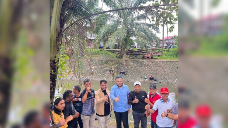 Ketua DPW Gebu Minang Sumbar, Fadly Amran Datuak Paduko Malano menghadiri kegiatan bukak ikan larangan di Pampangan pada Minggu (29/9/2024) siang. (Foto: Dok. Tim FA)