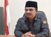 Bawaslu Bukittinggi Tegaskan Semua Paslon Langgar Pemasangan APK