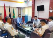 Satpol PP dan KPU Padang Awasi Pemasangan APK Pilkada