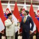 Menteri Pertahanan Republik Indonesia, Prabowo Subianto, menerima kunjungan kehormatan dari Deputi Perdana Menteri sekaligus Menteri Pertahanan Republik Slovakia, Robert Kaliňák, di Kementerian Pertahanan, Jakarta, Kamis (10/10/2024). (Foto. Humas Kemhan RI)