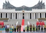 AHY Serahkan Sertifikat Tanah Elektronik dalam Peresmian Istana Negara di IKN