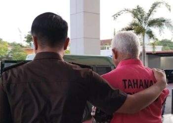Dua Tersangka Korupsi Jalan Tol Dijebloskan ke Sel Mapenaling Rutan Padang