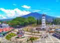 Taman Jam Gadang Kota Bukittinggi. Kota Bukittinggi memborong enam penghargaan Peduli Wisata Award Ke-79 Sumatera Barat tahun 2024. (Antara/Al Fatah)