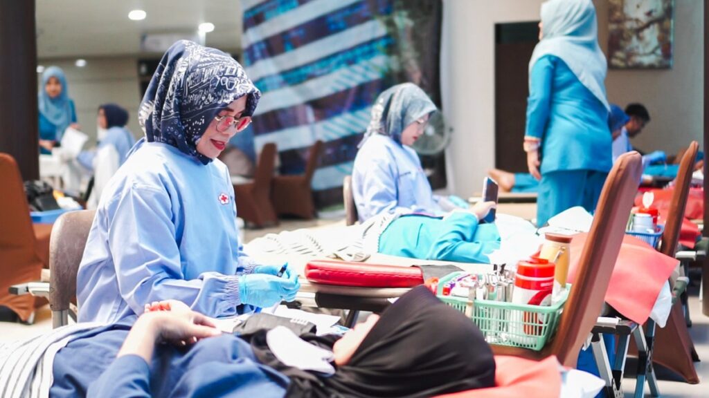 Donor darah hari sumpah pemuda di Semen Padang Hospital. (dok. istimewa)