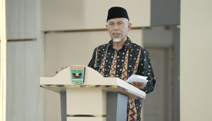 Gubernur Mahyeldi Hadiri Doa Bersama Tujuh Hari Wafatnya Ibunda Kapolda Sumbar