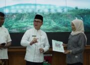 Pasarkan Produk hingga Mancanegara, Pemko Bukittinggi Luncurkan Portal Toko UMKM