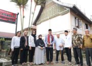 Mahyeldi Dorong Pelestarian Songket sebagai Identitas Budaya