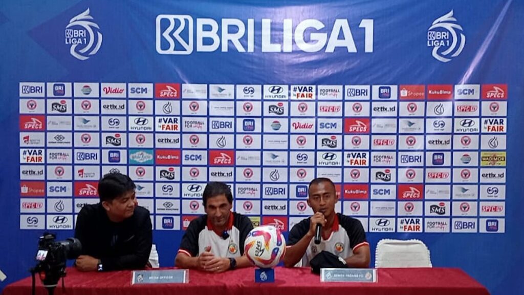 Prematch press conference Semen Padang FC vs PSM. (dok. Radarsumbar)