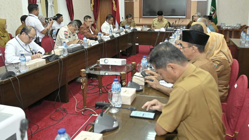 Rapat jajaran Forkopimda jelang hari pencoblosan di Pilkadan Serentak 2024. (dok. adpsb)