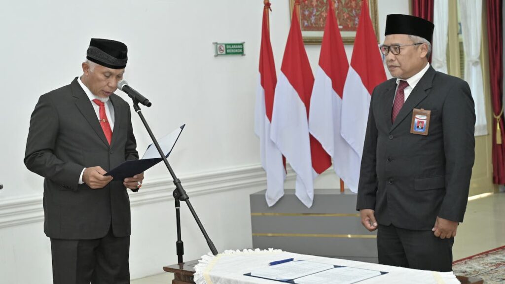 Gubernur Mahyeldi tunjuk Arif Adiyanto menjadi Kepala Perwakilan BPKP Sumbar yang baru. (dok. adpsb)