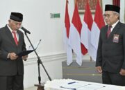 Gubernur Mahyeldi Kukuhkan Arif Ardiyanto sebagai Kepala Perwakilan BPKP Sumbar