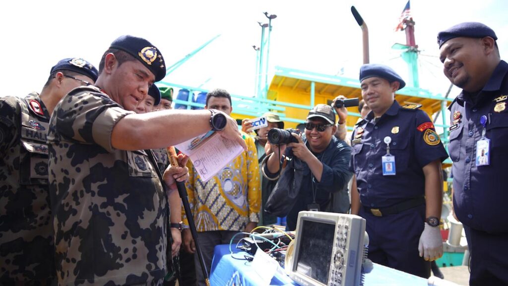 KKP amankan tiga kapal asing yang mencuri ikan di perairan Selat Melaka. (dok. infopublik)