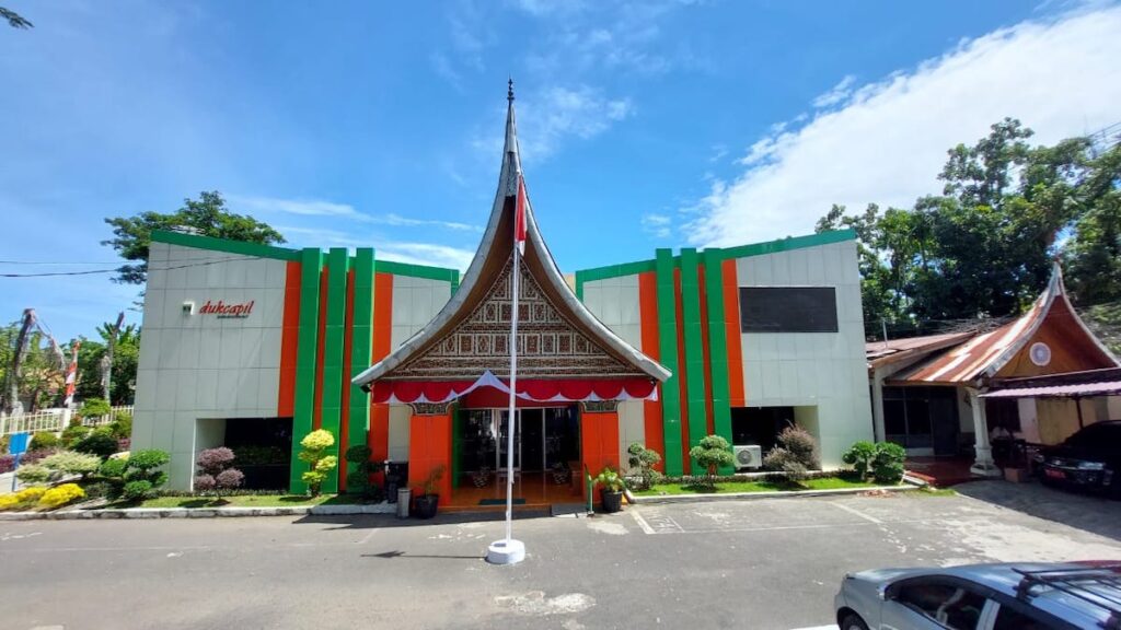 Kantor Dinas Dukcapil Sumbar. (dok. Dukcapil Sumbar)