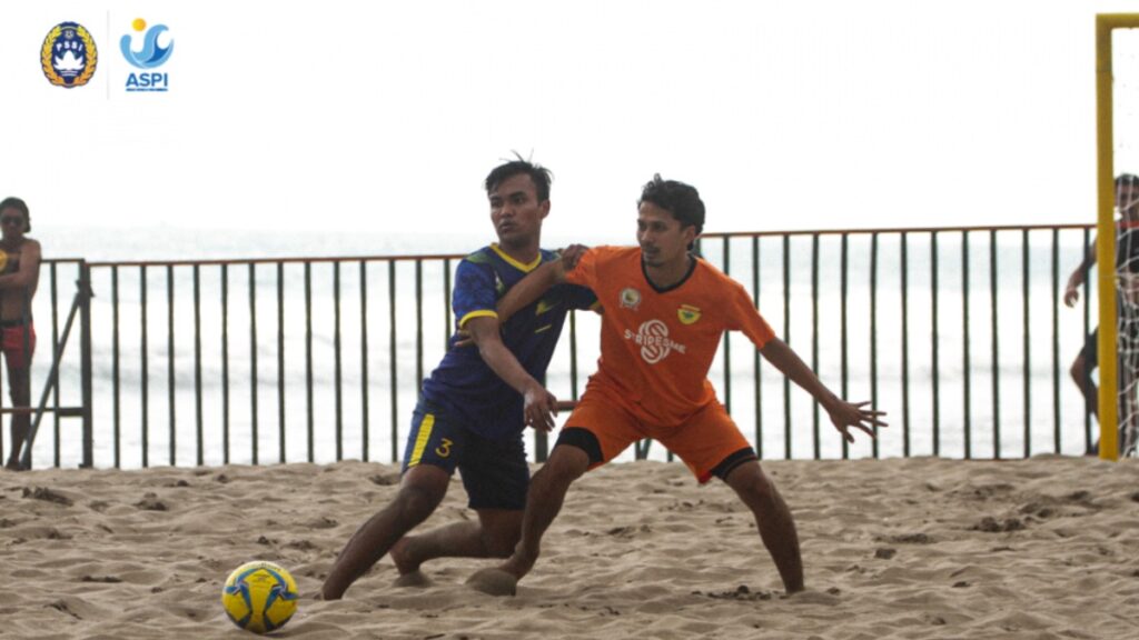 Sepakbola pantai. (dok. ASPI)