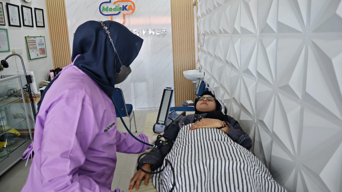 Pos kesehatan gratis di KAI Divre II Sumbar. (dok. Humas KAI)