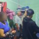 Warga dan Satpol PP grebek panti pijat di Padang. (dok. Humas Satpol PP Padang)