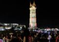 Jam Gadang Bukittinggi Dipadati Ribuan Orang saat Malam Tahun Baru