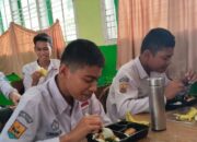 Program Makan Bergizi Gratis di Pariaman Dihentikan Sementara, Menunggu Wadah Makanan Permanen