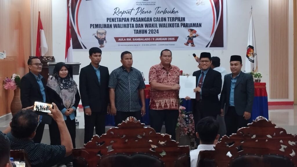 KPU tetapkan Yota Balad-Mulyadi sebagai Wali Kota-Wawako Pariaman periode 2025-2030. (dok. Radarsumbar)