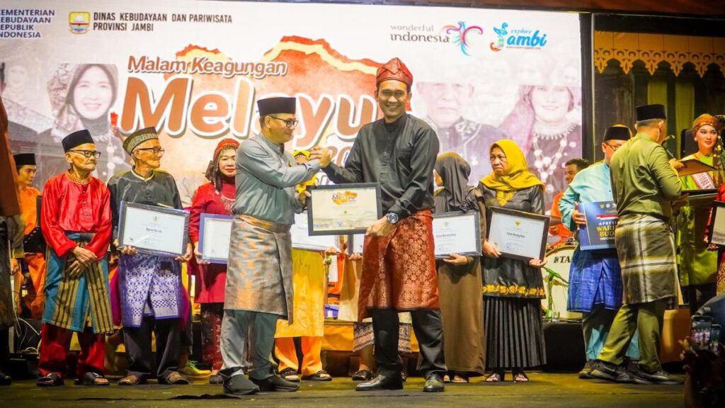 PTPN IV Regional 4 raih award kebudayaan di Jambi. (dok. istimewa)