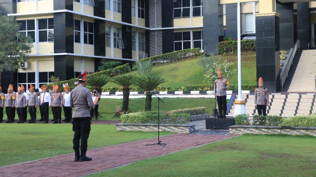 Apel perdana Irjen Gatot Try Suryanta sebagai Kapolda Sumbar. (dok. Bidhumas)